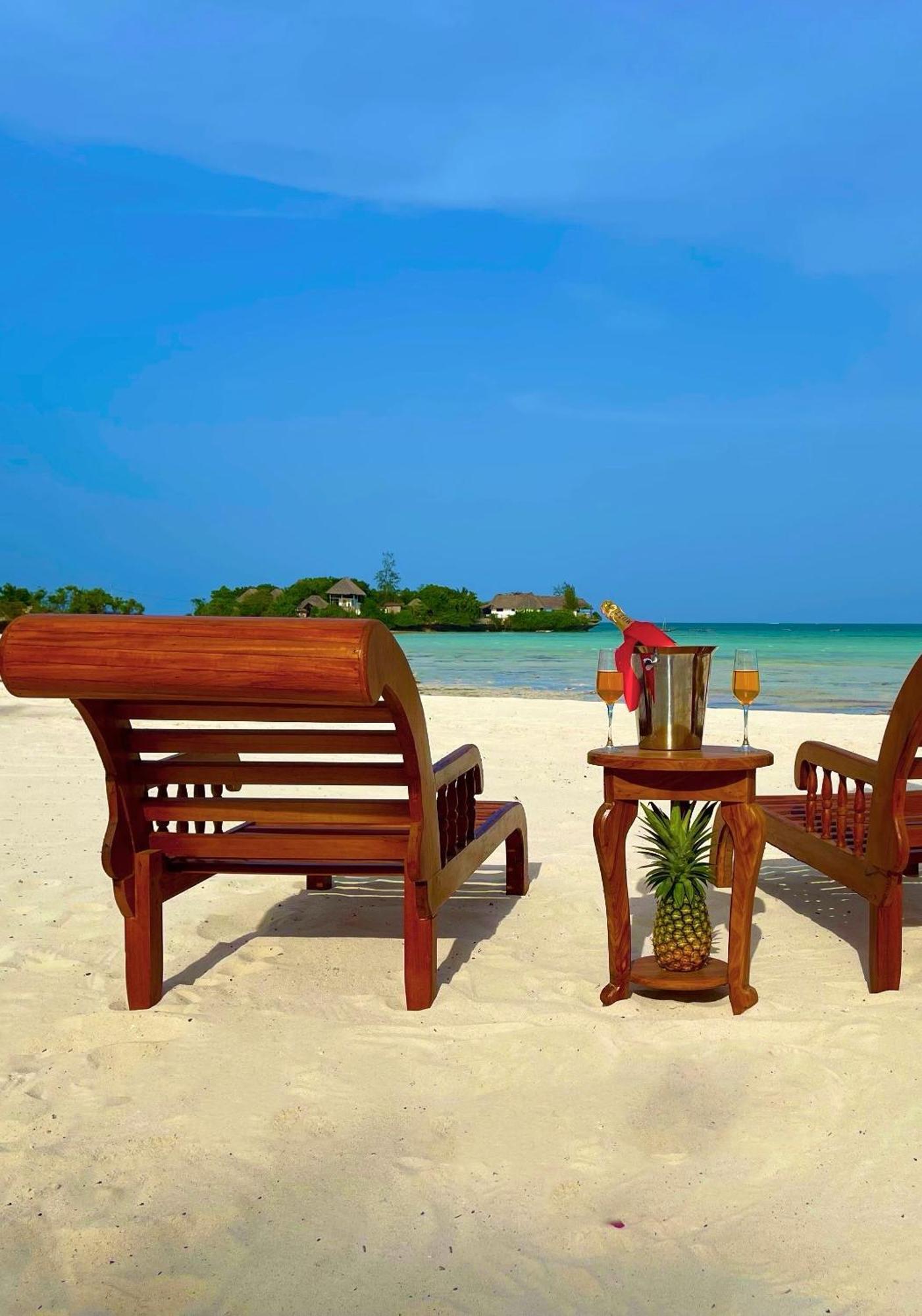 Karibu Beach Resort Pongwe Dış mekan fotoğraf
